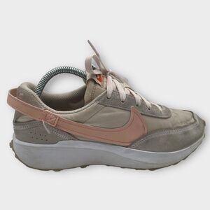 Nike‎ Women's Waffle Debut Shoes (DH9523-602) Women’s 9.5 Good Condition